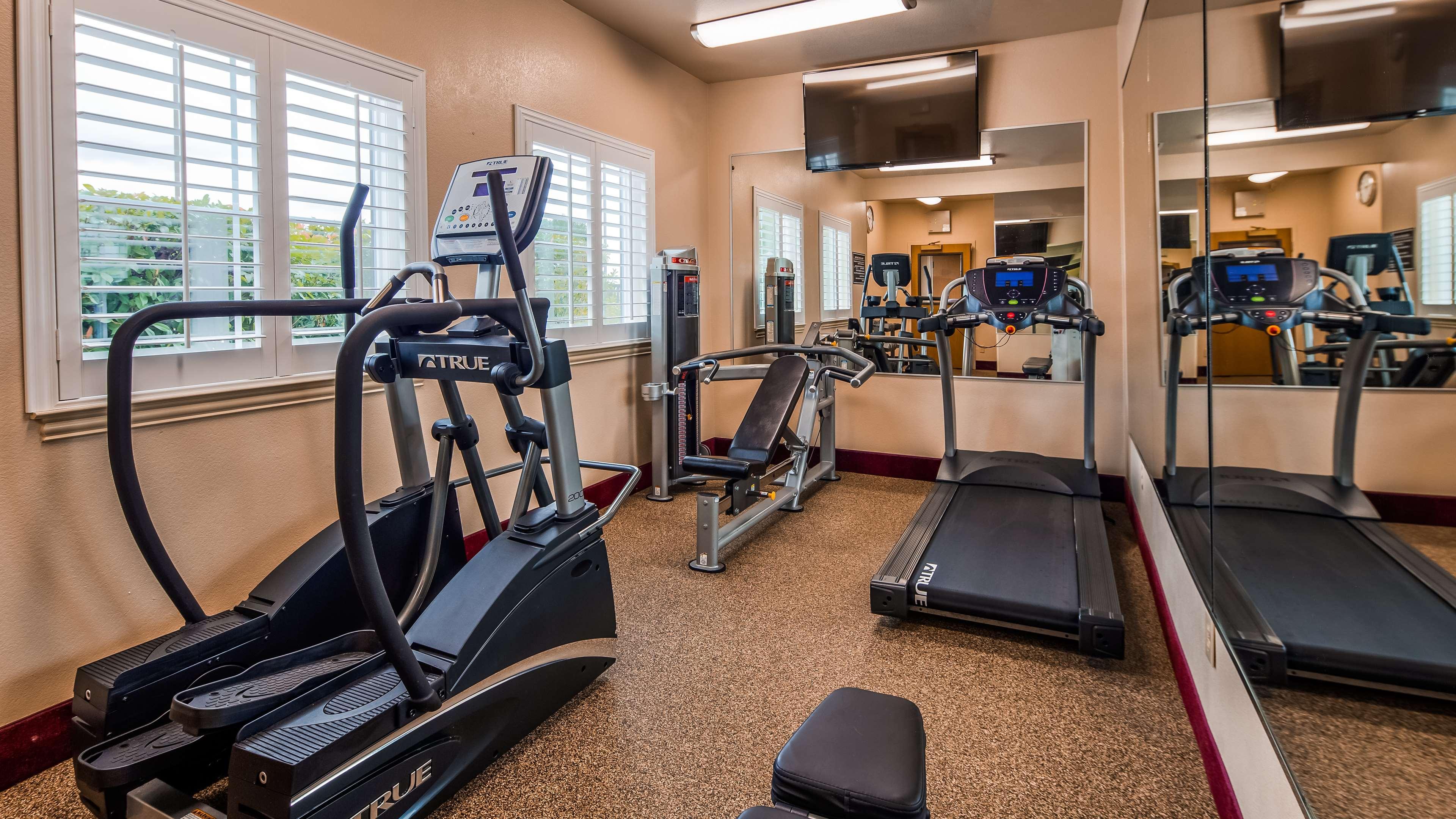 Best Western Plus Denton Inn & Suites Экстерьер фото