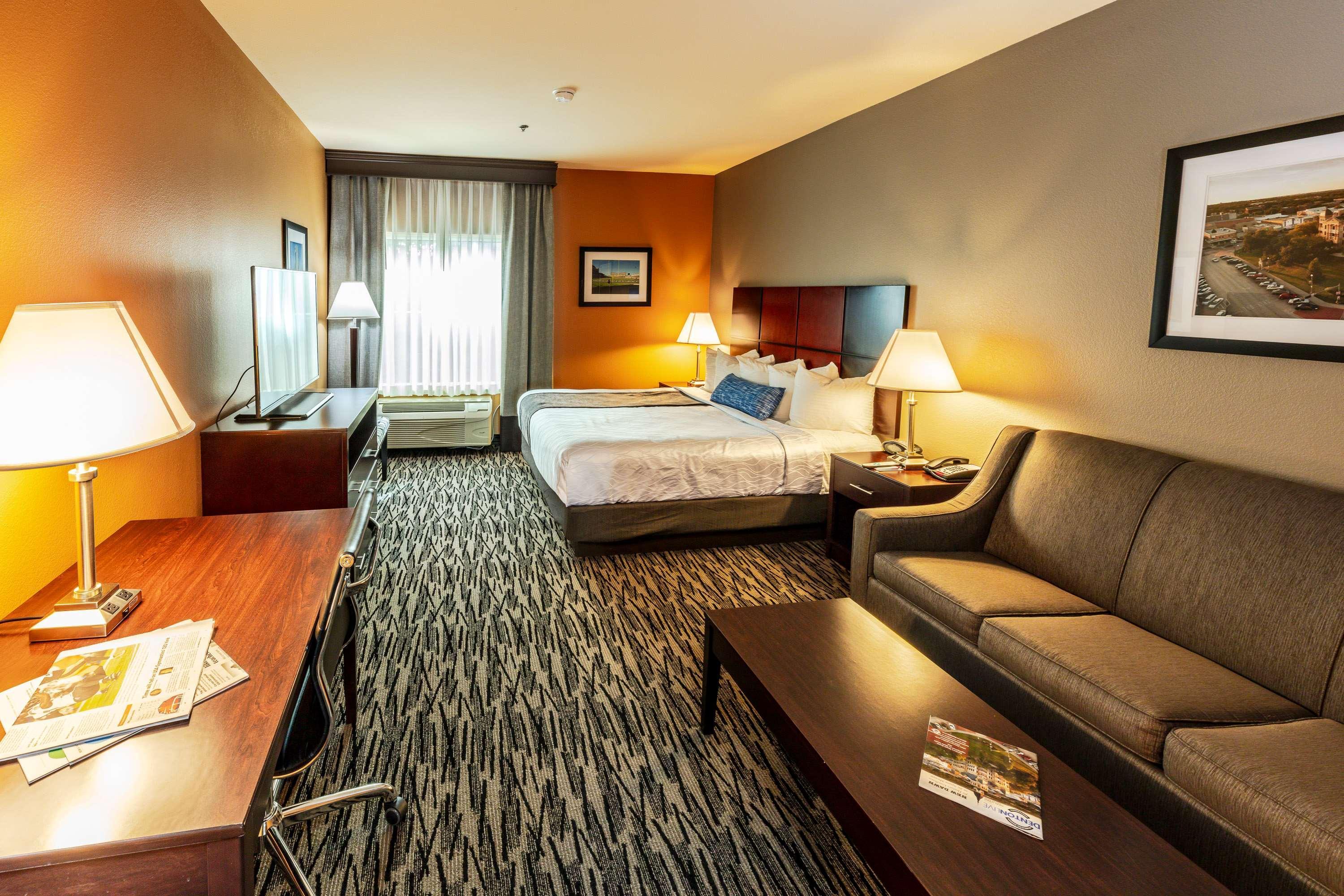 Best Western Plus Denton Inn & Suites Экстерьер фото